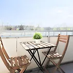 Raj Living - Monteurwohnung - 3 Schlafzimmer - Kueche - Balkon - Waschmaschine